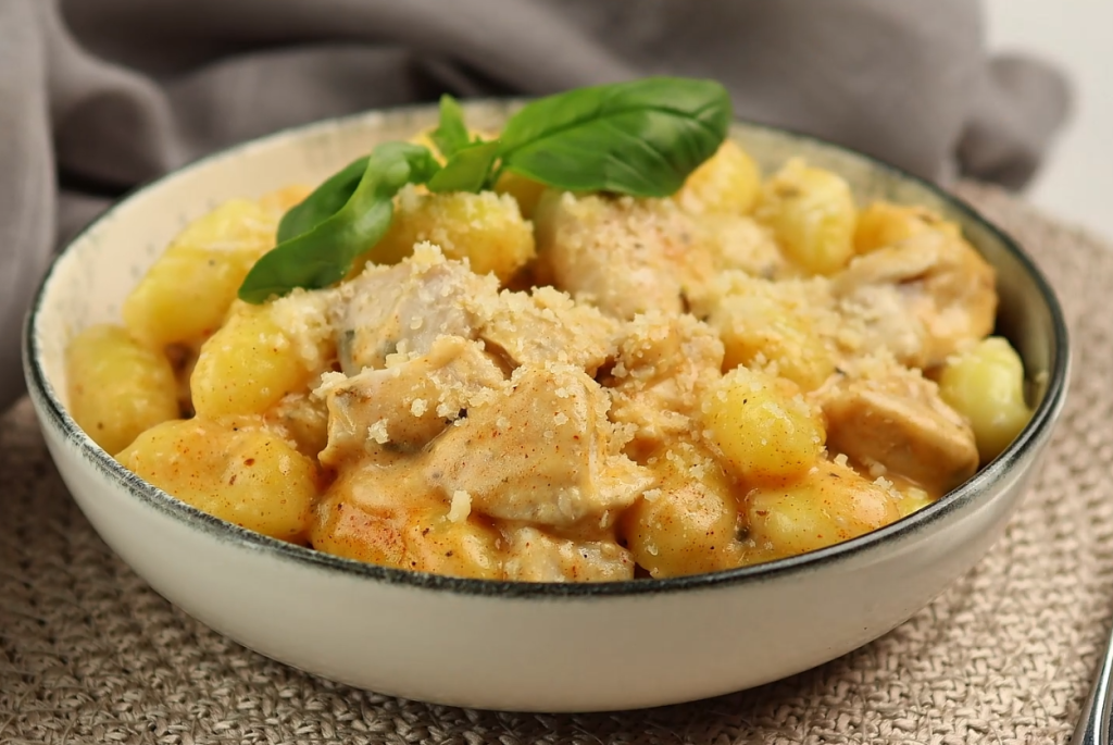 Garlic Chicken Gnocchi Skillet